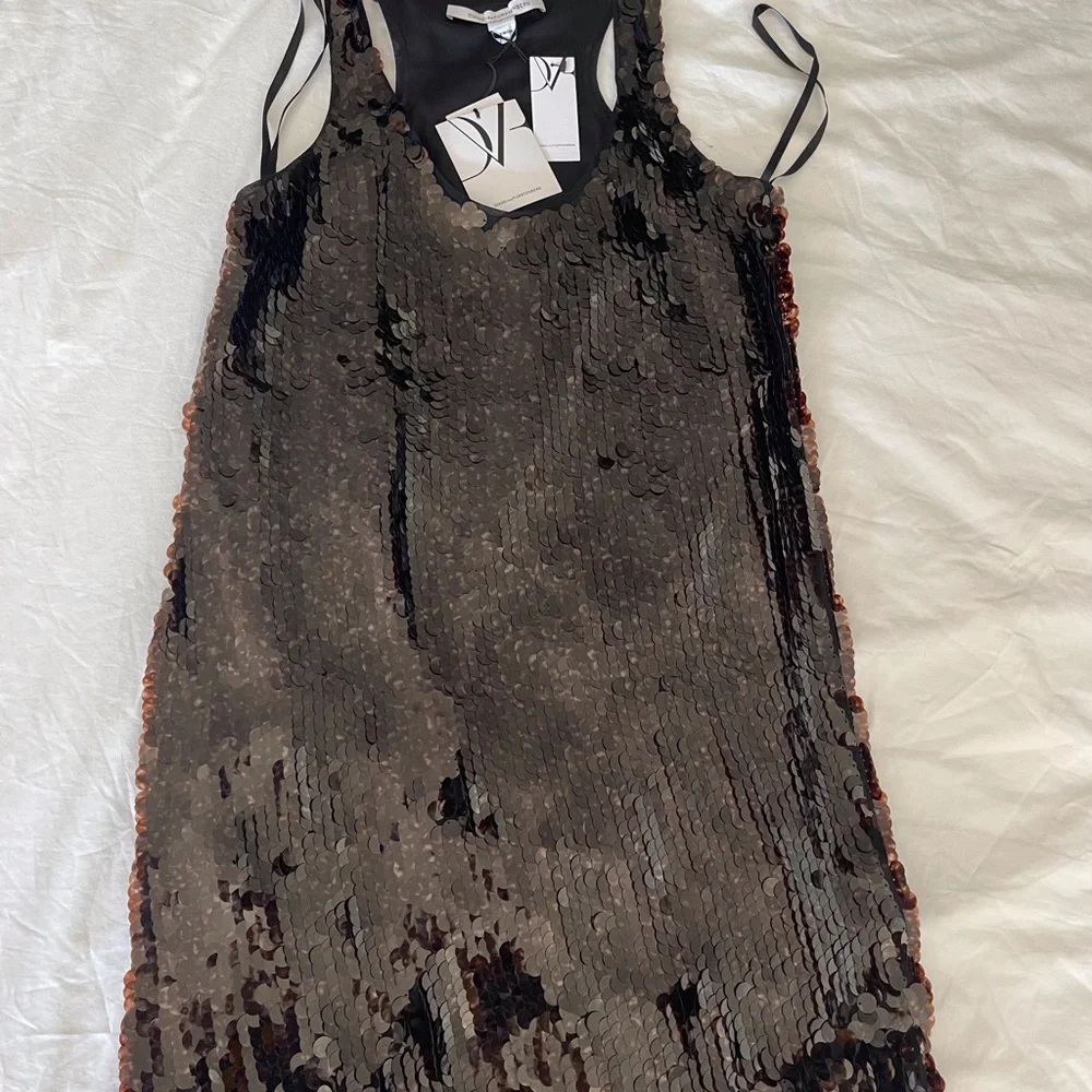 Diane von Furstenberg dress size 4 brand new with tags - Picture 8 of 8